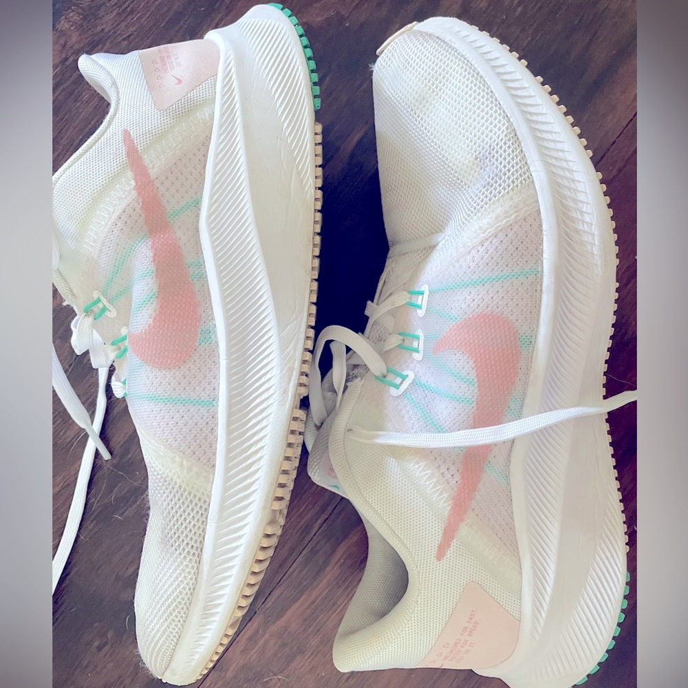 Nike Quest 4 Pink/Teal/White
